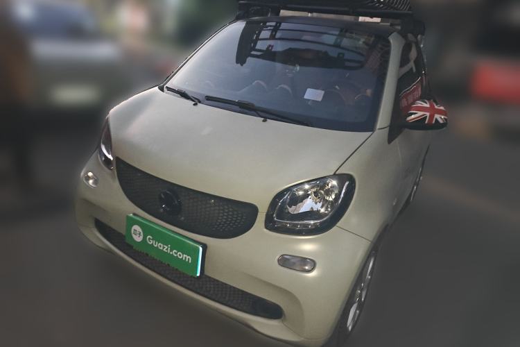 Used smart fortwo 2015 1.0L 52 kW hardtop Dynamic version