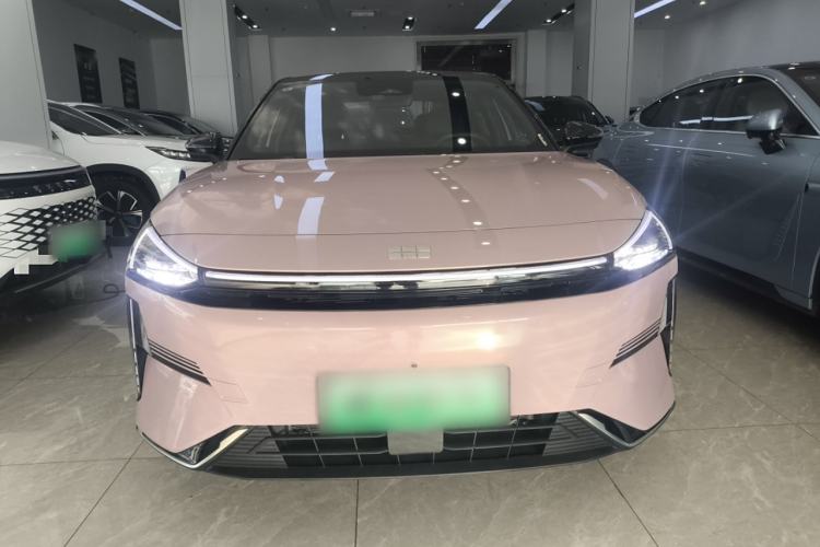 Used Geely Galaxy L6 2024 125km Creative Edition
