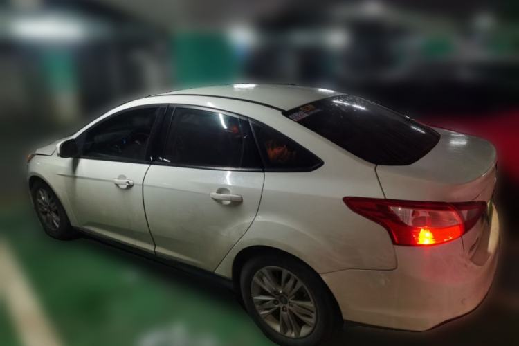 Used Ford Focus 2012 Sedan 1.6L Automatic Comfort Model
