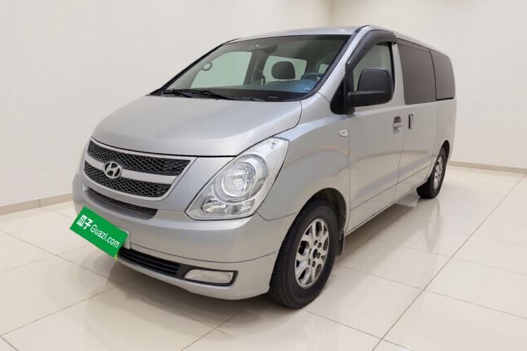 Used Hyundai H-1 Starex 2011 2.4L Luxury Edition