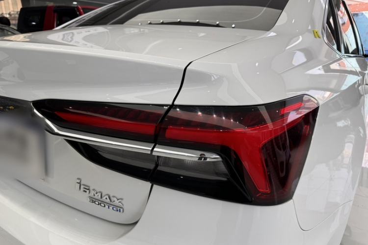 Used Roewe i6 MAX 2020 300TGI Automatic "Swell Cool Smart Drive" Edition