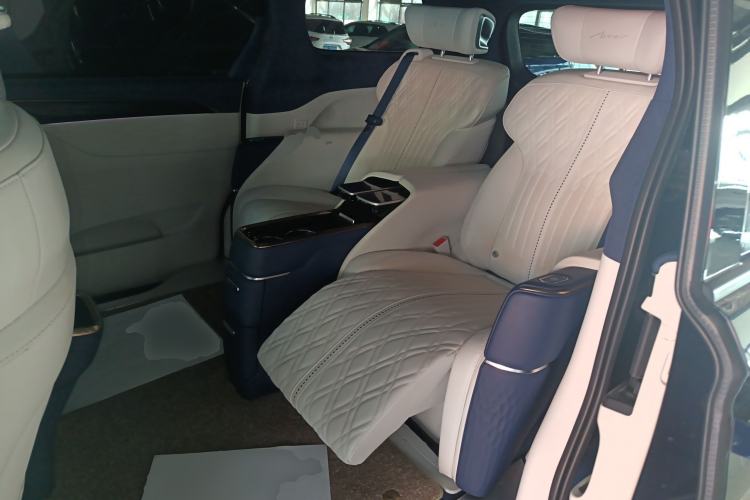 Used Buick GL8 2022 Avenir Avia Four-Seat Prestige Edition