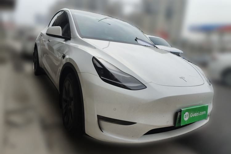 Used Tesla Model Y 2023 Long-Range All-Wheel-Drive Version