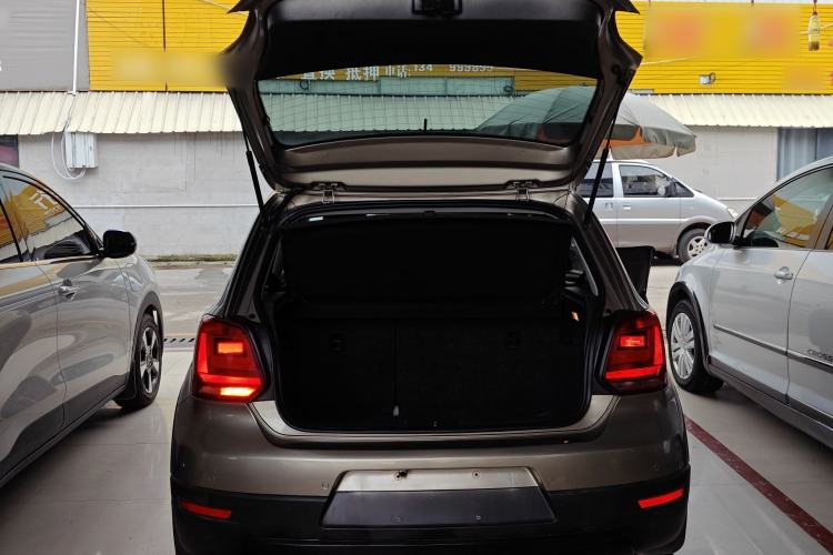 Used Volkswagen Polo 2014 1.6L Cross Polo Automatic