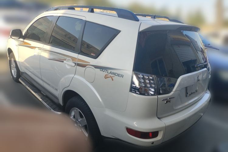 Used Mitsubishi Outlander 2012 Kicks 2.0 Sport Navigation Edition