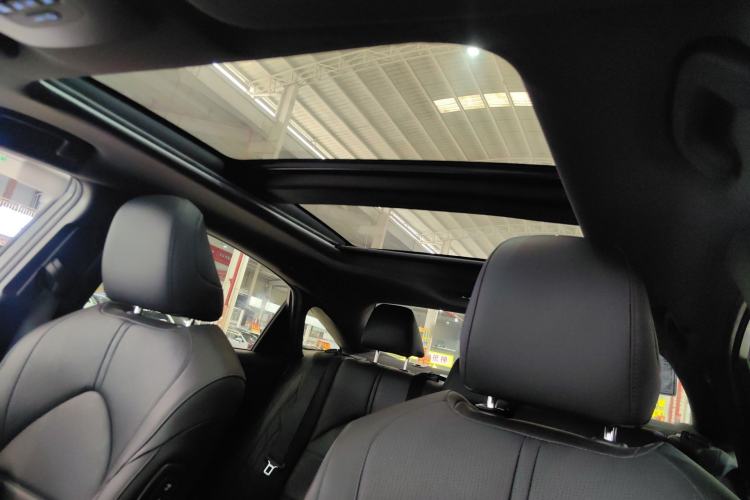 Used Toyota Avalon 2019 Dual-Engine 2.5L XLE Prestige Version China VI Standard