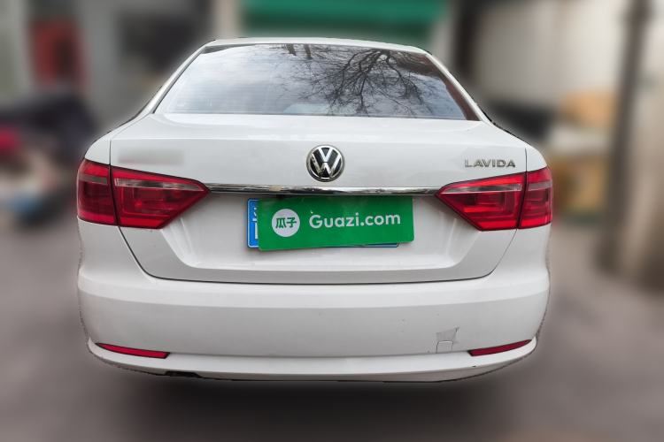 Used Volkswagen Lavida 2013 Revised Classic 1.6L Automatic Fashion Edition
