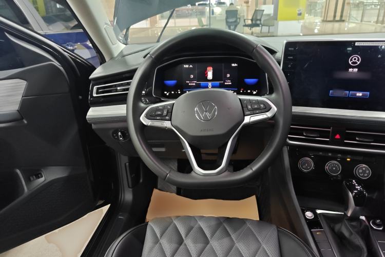 Used Volkswagen Sagitar 2025 300TSI DSG Excellence Edition Steering Wheel