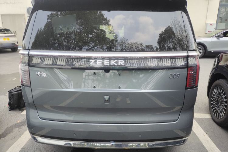 Used Zeekr 009 2024 Six-Seat Executive Version 4WD 108 kWh Rear