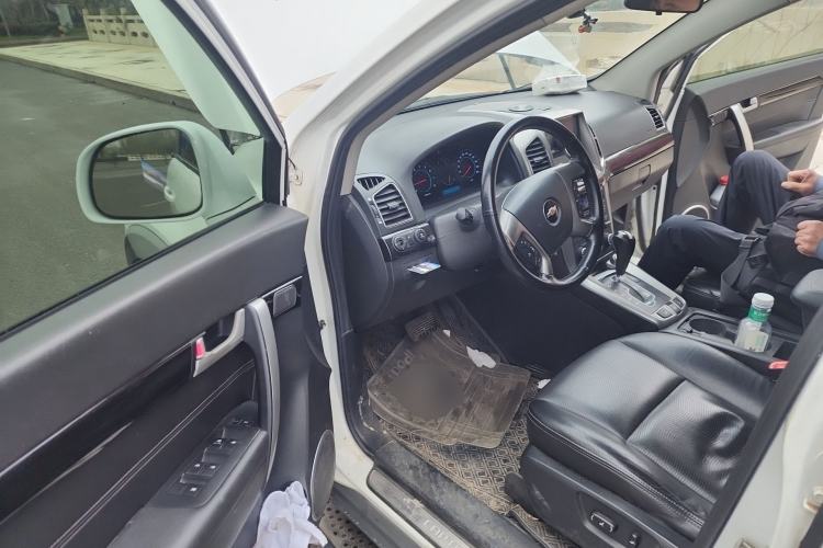 Used Chevrolet Captiva 2014 2.4L 4x4 Flagship Edition 7 Seats Driver Seat