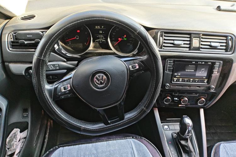 Used Volkswagen Sagitar 2017 1.6L Automatic Comfort Model
