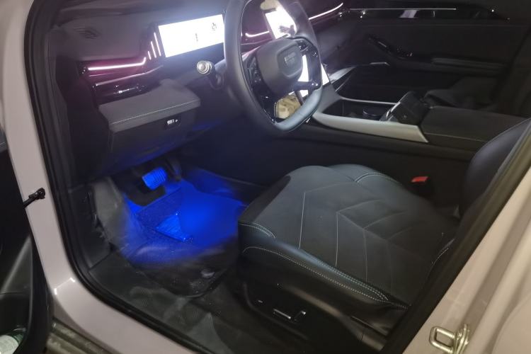 Used Geely Galaxy L6 2024 125km Creative Edition Driver Seat