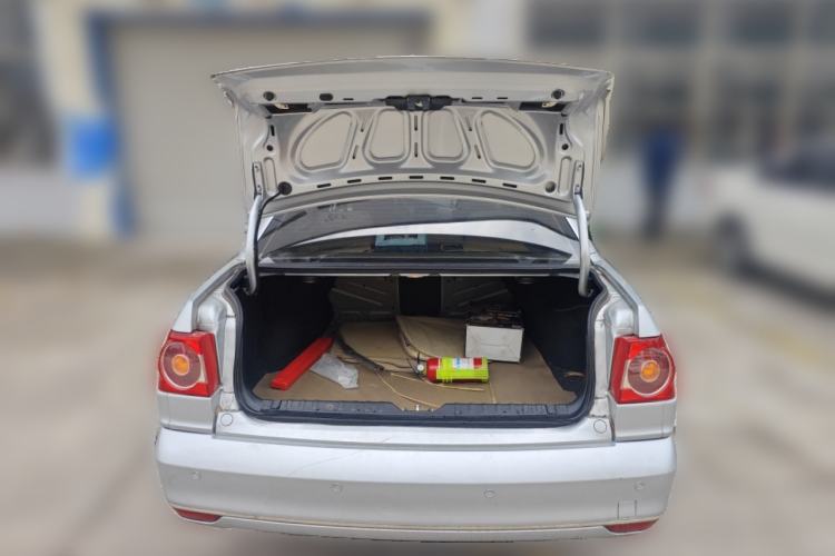 Used Volkswagen Santana Vista 2008 1.8L Manual Sishang Model Trunk