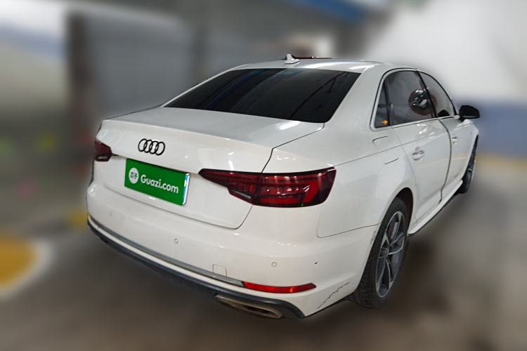 Used Audi A4L 2019 40 TFSI Ambition China VI
