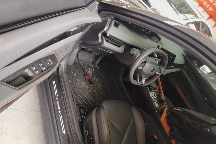 Used CHANGAN UNI-V 2022 1.5T Prestige Version
