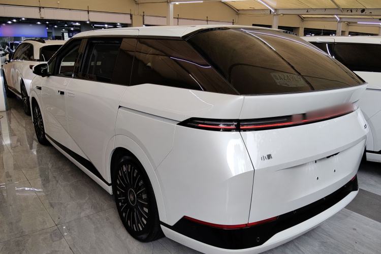 Used XPeng X9 2025 740 Ultra-Long Range Max
