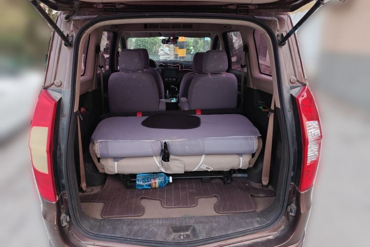 Used Wuling Hongguang 2014 1.5L S Standard Version Trunk