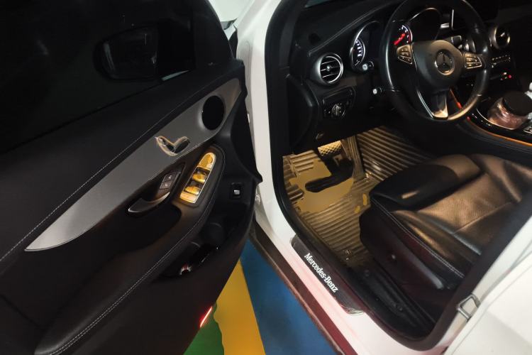 Used Mercedes-Benz GLC Coupe 2019 GLC 200 4MATIC Coupe SUV Driver Seat