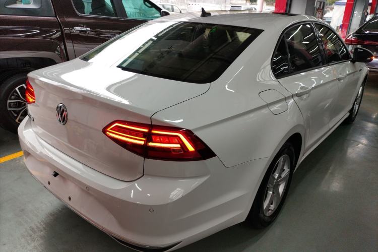 Used Volkswagen Lamando 2021 230TSI DSG Fashion Edition
