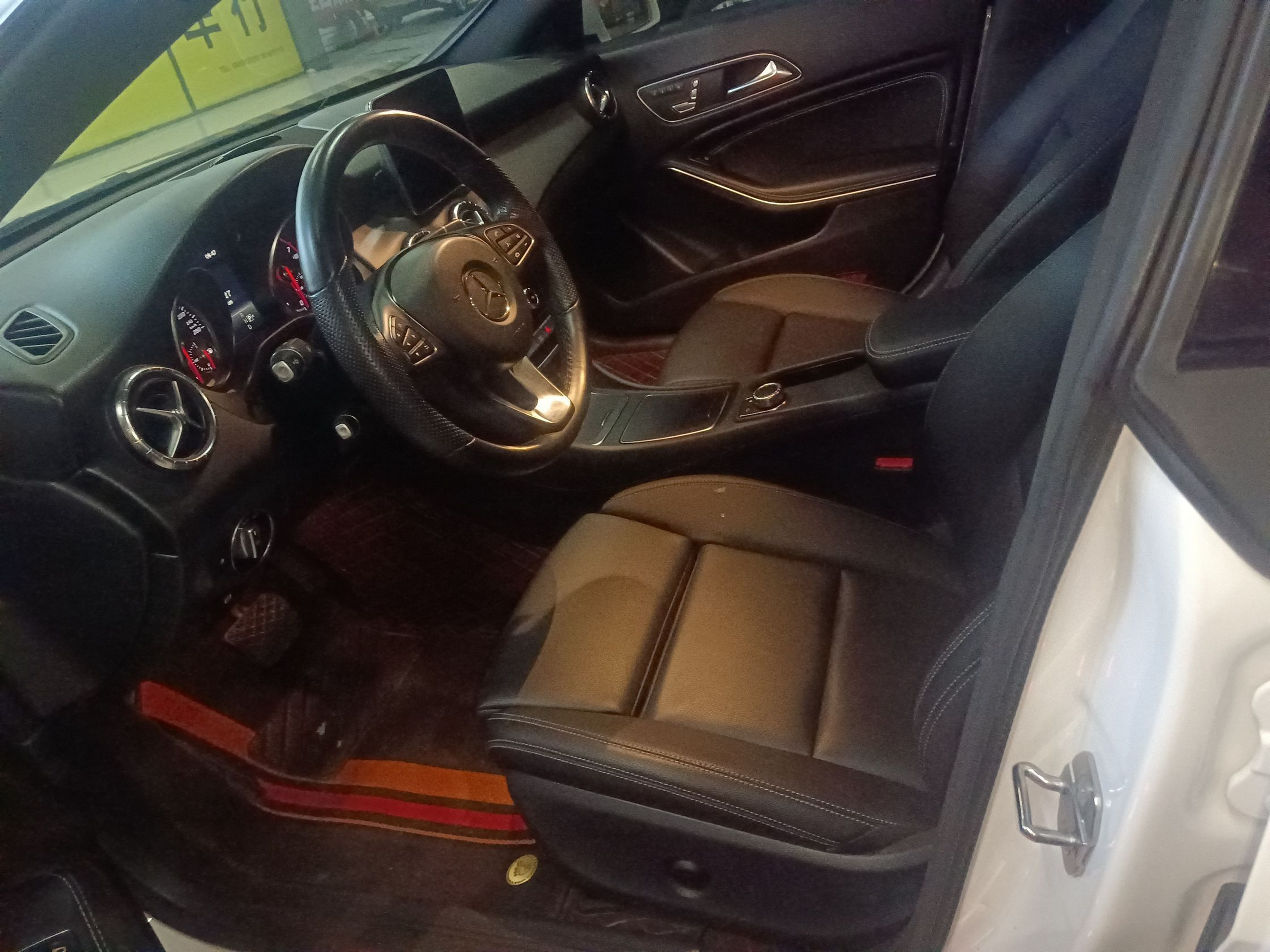 Interior delantero