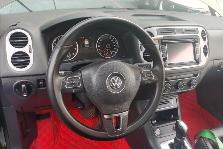 Used Volkswagen Tiguan 2016 300TSI Automatic Two-Wheel Drive Luxury Edition Steering Wheel