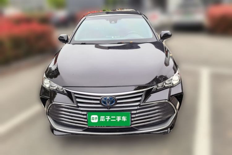 Used Toyota Avalon 2019 Dual-Engine 2.5L XLE Prestige Version China VI Standard Front