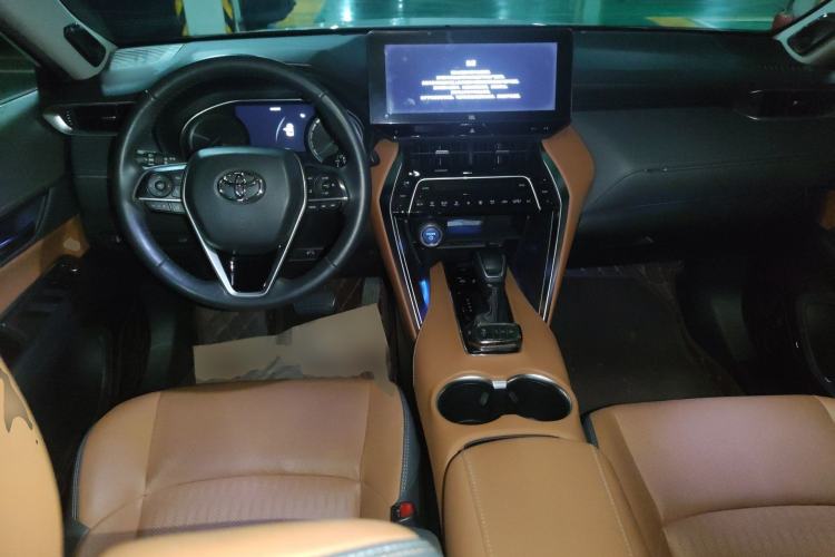 Used Toyota Venza 2022 Dual-Engine 2.5L CVT Two-Wheel Drive Prestige Edition Center Console