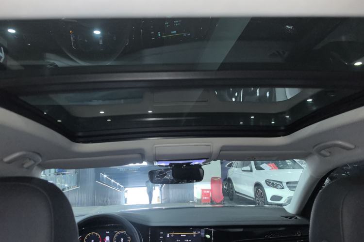 Used Volkswagen Passat 2023 330TSI Starry Elite Edition Headliner