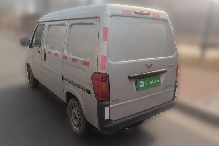 Used Wuling Zhiguang 2020 1.2L Van Utility Model China VI Emission Standard 2 Seats LSI
