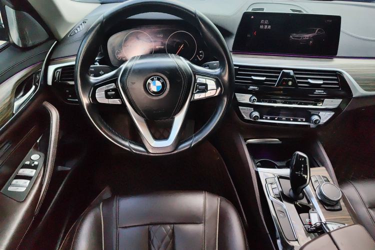 Used BMW 5 Series New Energy 2019 530Le Luxury Package
