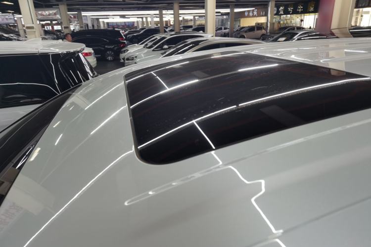 Used Buick GL8 2022 ES Landtrek 653T Luxury Edition Roof