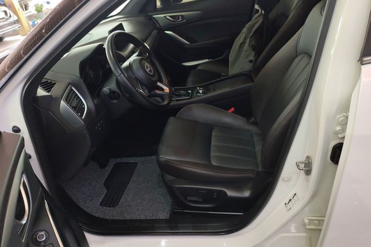 Used Mazda CX-4 2018 2.5L Automatic 4x4 Bluelight Fearless Edition China V Standard