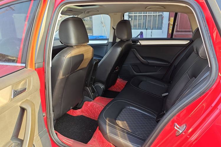 Used Skoda Rapid Spaceback 2018 1.6L Automatic Comfort Edition
