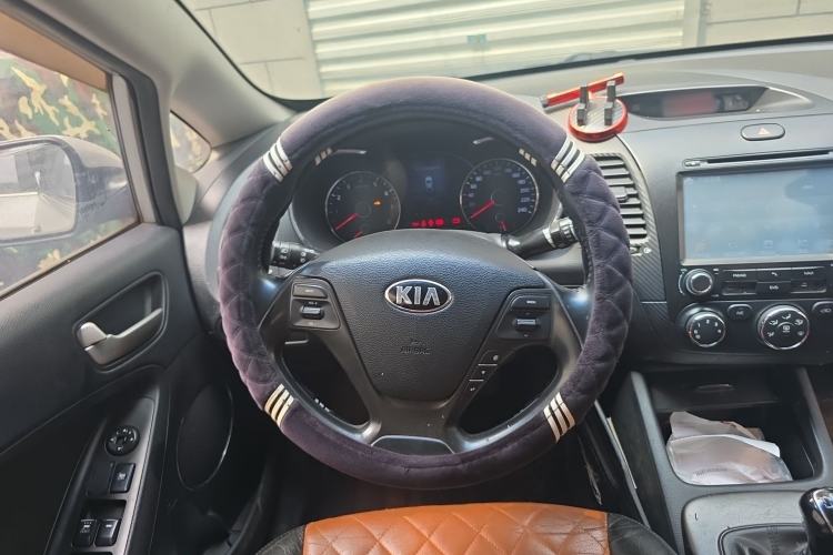 Used Kia K3 2013 1.6L Manual GLS Steering Wheel