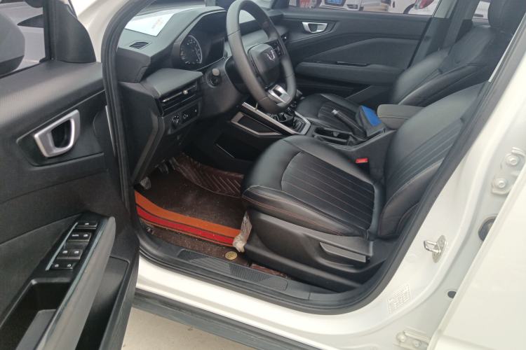 Used Wuling Alvez 2022 1.5L Manual Free-Style Model Driver Seat