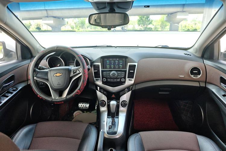 Used Chevrolet Cruze 2013 Hatchback 1.6L Automatic Luxury Model