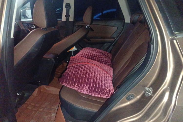 Used FAW Senya R7 2016 1.6L Manual Smart Version Left Rear Seat