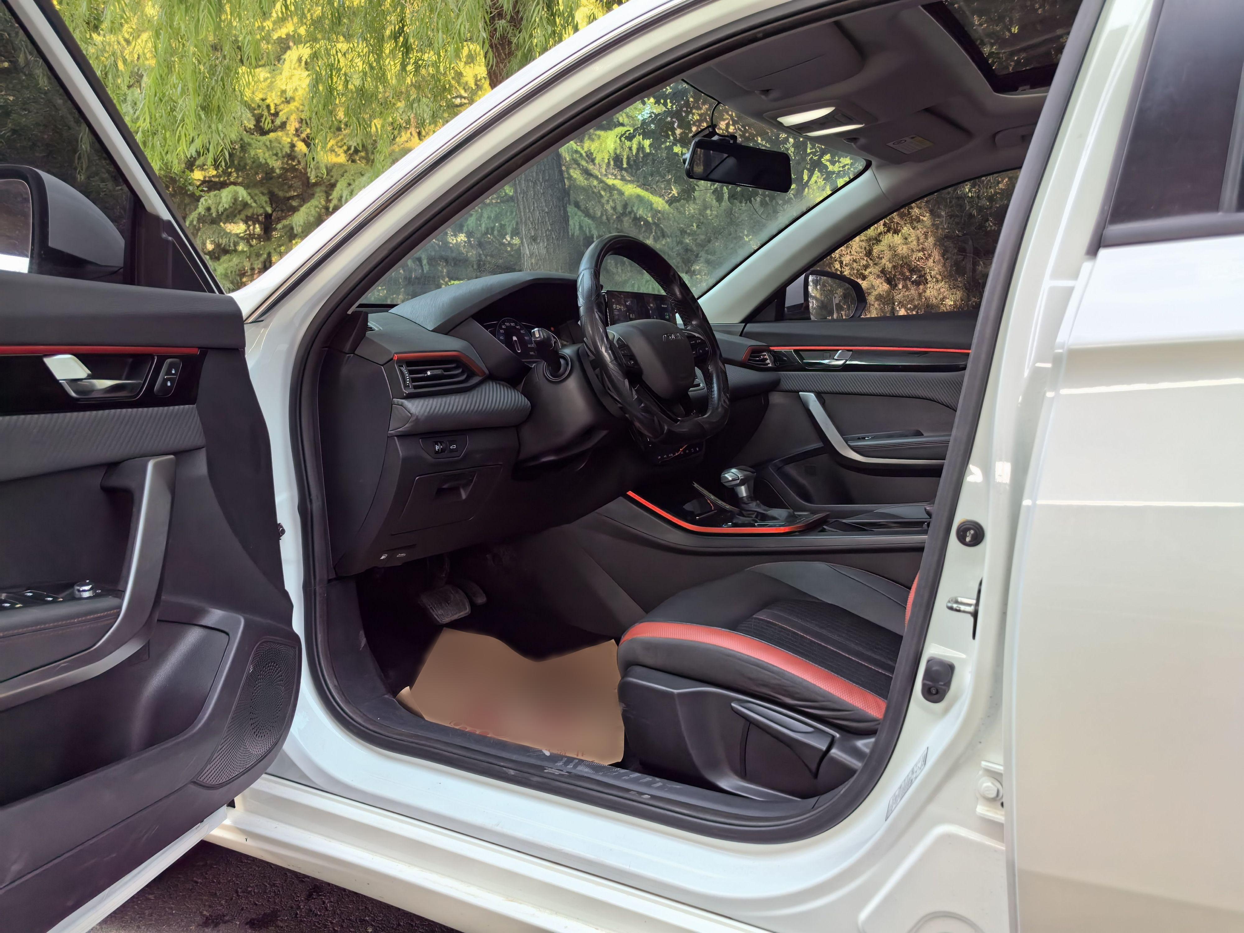 Dongfeng Aeolus Yixuan 2021 230T Automatic Glory Edition — снимка 17