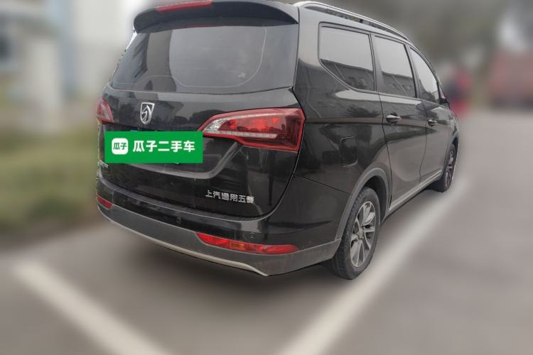 Used Baojun 730 2019 1.5L Manual Fashion Model 7-seater National V
