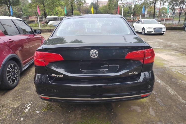 Used Volkswagen Bora 2016 1.6L Manual Comfort Model
