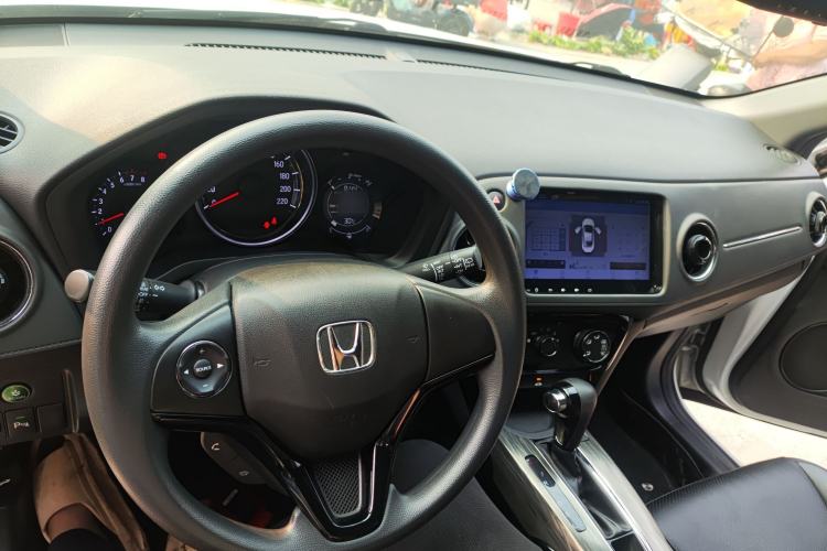 Used Honda XR-V 2017 1.5L LXi CVT Classic Edition Center Console