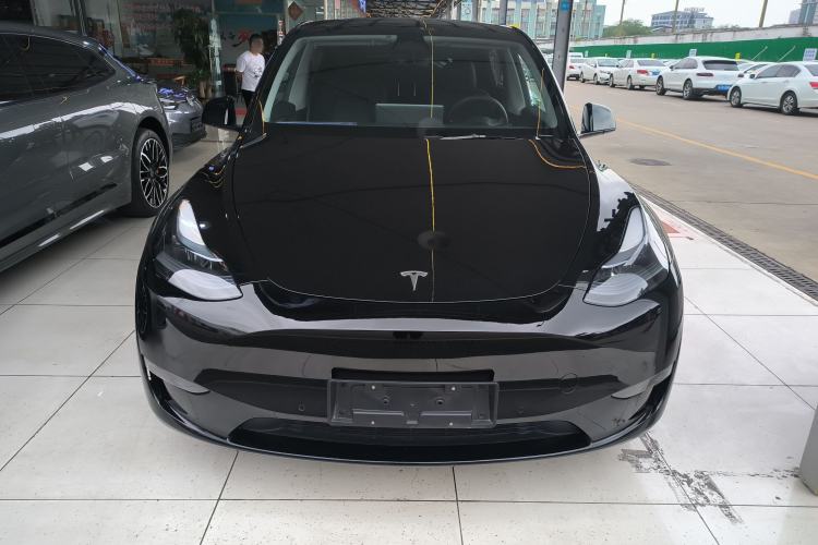 Used Tesla Model Y 2023 Long-Range All-Wheel-Drive Version