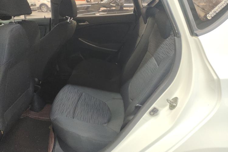 Used Hyundai Verna Ray 2016 1.4L Automatic Leading-Edge GLX