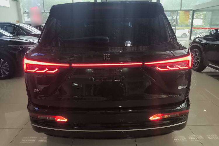 Used Landian E5 PLUS 2025 120km Standard Travel Custom Edition 5 Seats