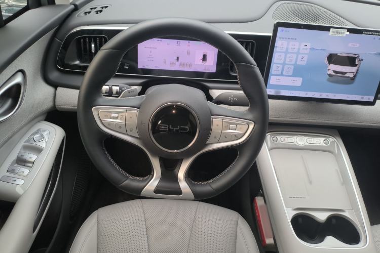 Used BYD Sealion 05 EV 2025 520 km Smart Cruise Version Steering Wheel