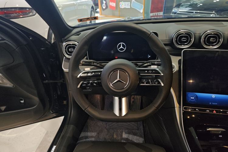 Used Mercedes-Benz C-Class 2023 C 260 L Bright Night Sports Edition Steering Wheel