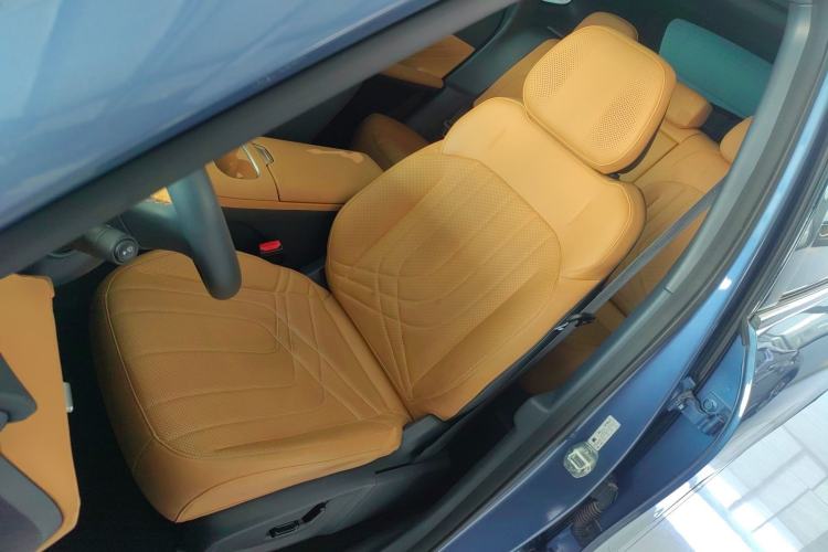 Used Geely Galaxy Galaxy Xingjian 7 EM-i 2025 120km Flagship Edition
