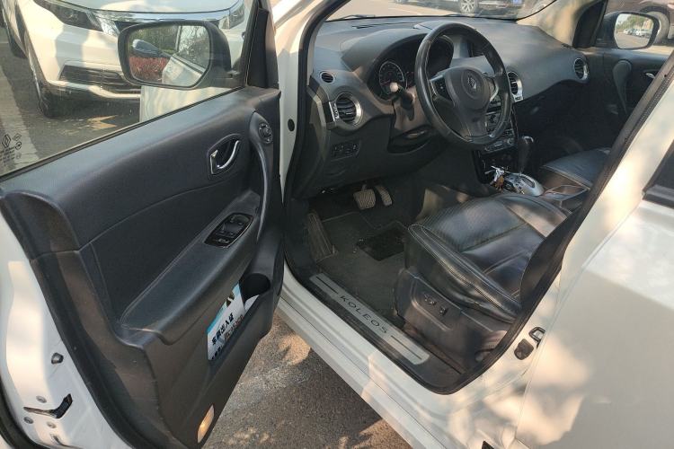 Used Renault Koleos 2015 2.5L Two-Wheel Drive Comfort Edition Driver Seat