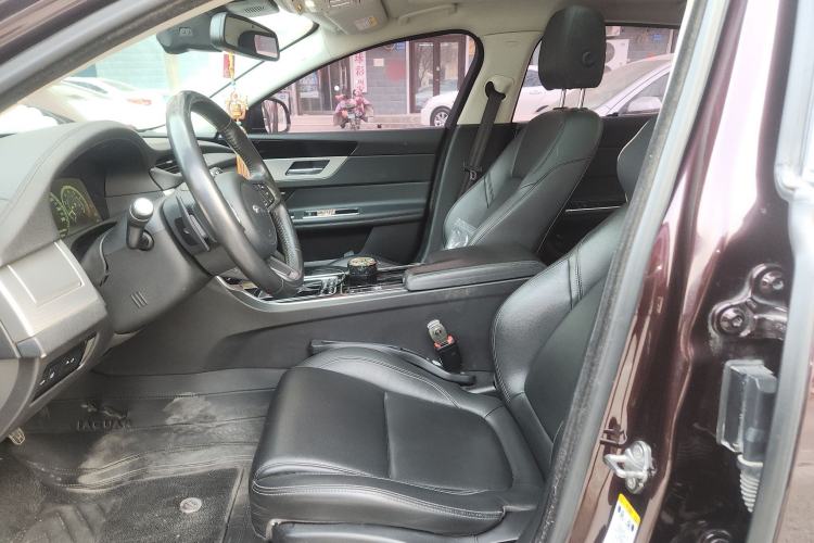 Used Jaguar XFL 2020 XFL 2.0T P200 Two-Wheel-Drive Elite Edition Left Front Seat