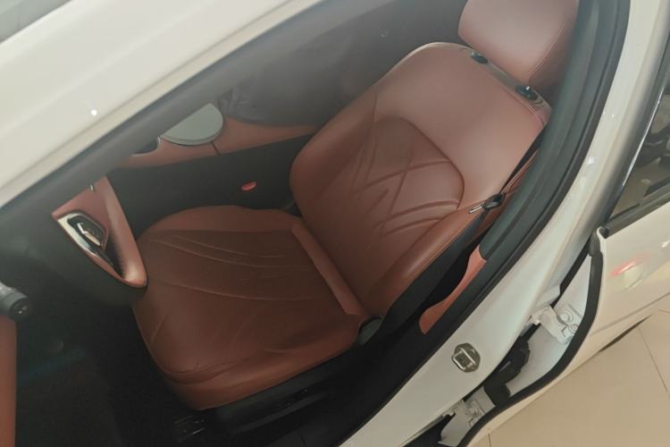 Used Geely Galaxy L6 2025 EM-i 140km Starship Edition